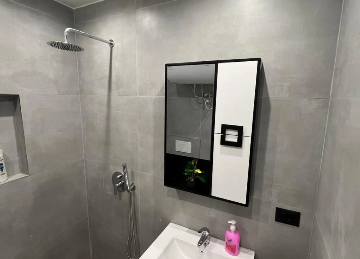 Greis Apartments 1 Tirana